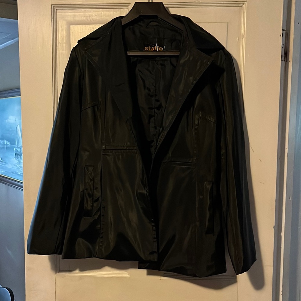 Static Coat